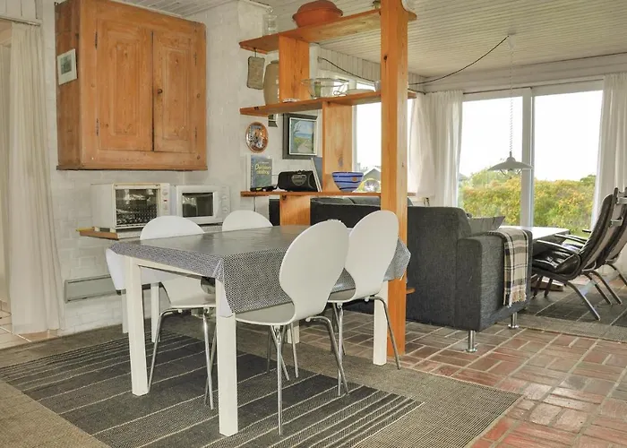 Дом отдыха B